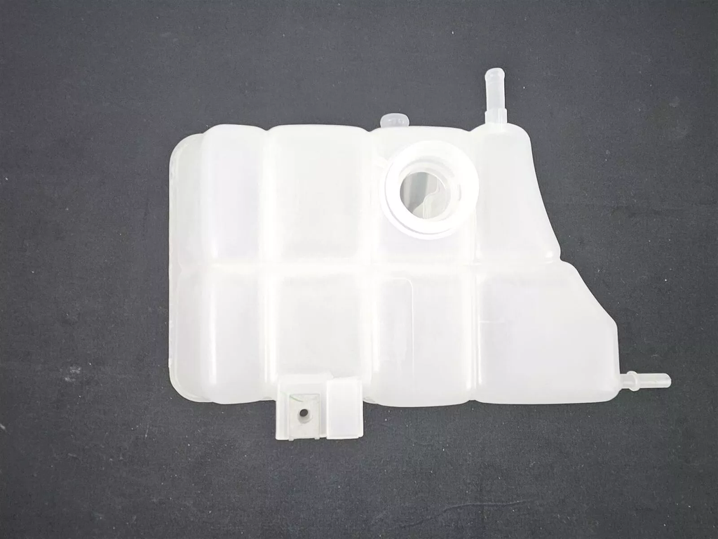 Water bottle Ford Ranger T6 2011-2015 3 pipe with cap